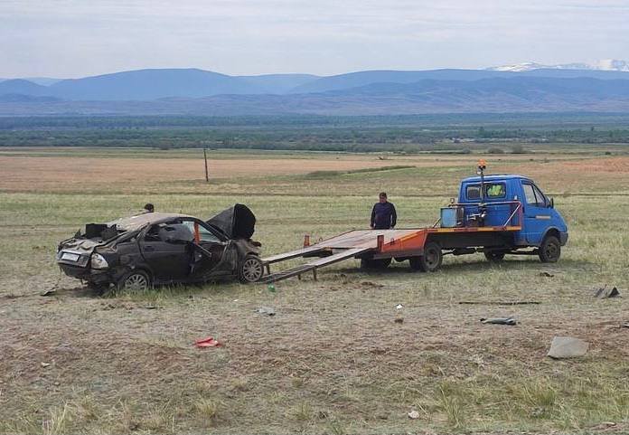 В Туве сотрудниками Госавтоинспекции проводятся проверки по двум ДТП со смертельным исходом